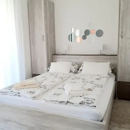 Apartment Steblaj *